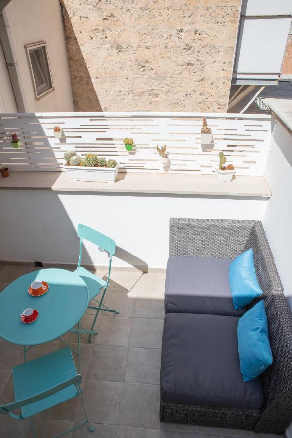 Casa Ginebras Apartment Бари Екстериор снимка