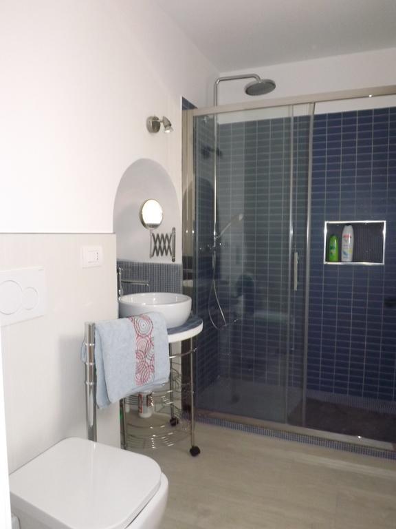 Casa Ginebras Apartment Бари Екстериор снимка
