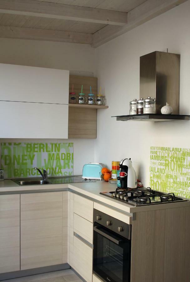Casa Ginebras Apartment Бари Екстериор снимка