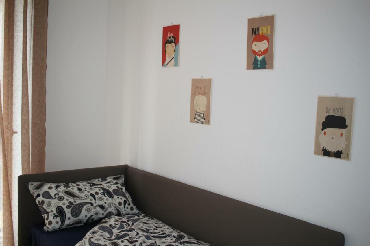 Casa Ginebras Apartment Бари Екстериор снимка