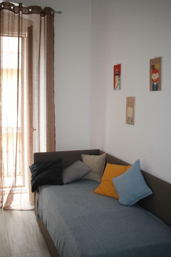 Casa Ginebras Apartment Бари Екстериор снимка