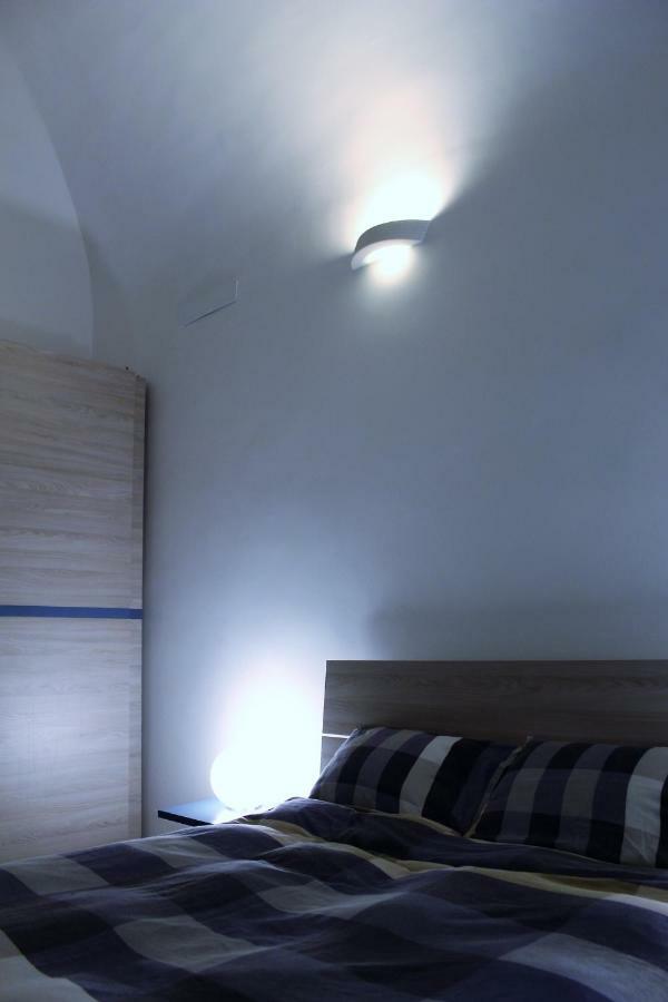 Casa Ginebras Apartment Бари Екстериор снимка